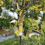 Mid Of Nature ' Bella Vista Maggiore Mit Traumhaften Seeblick, Terrasse Und Grossen Garten Дом отдыха *