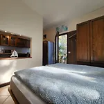 Mid Of Nature ' Bella Vista Maggiore Mit Traumhaften Seeblick, Terrasse Und Grossen Garten Casa vacanze Ghiffa