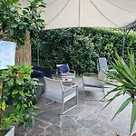 Casa vacanze Mid Of Nature ' Bella Vista Maggiore Mit Traumhaften Seeblick, Terrasse Und Grossen Garten