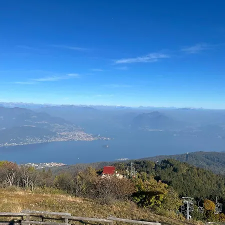 Mid Of Nature ' Bella Vista Maggiore Mit Traumhaften Seeblick Holiday home