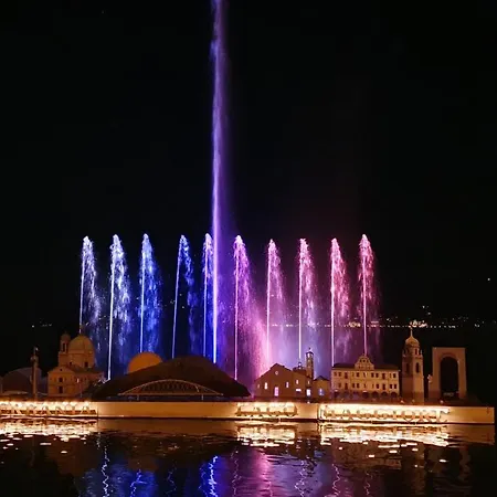 Mid Of Nature ' Bella Vista Maggiore Mit Traumhaften Seeblick, Terrasse Und Grossen Garten