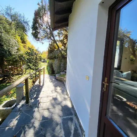 펜션 Mid Of Nature ' Bella Vista Maggiore Mit Traumhaften Seeblick, Terrasse Und Grossen Garten
