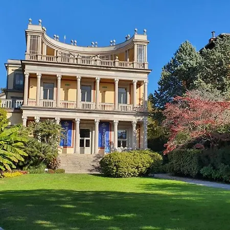 펜션 Mid Of Nature ' Bella Vista Maggiore Mit Traumhaften Seeblick, Terrasse Und Grossen Garten *