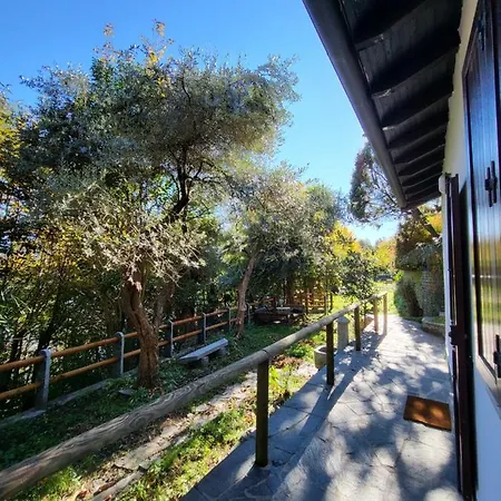 Mid Of Nature ' Bella Vista Maggiore Mit Traumhaften Seeblick, Terrasse Und Grossen Garten 펜션 *