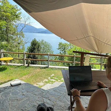 Mid Of Nature ' Bella Vista Maggiore Mit Traumhaften Seeblick, Terrasse Und Grossen Garten *