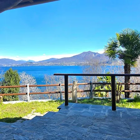 Mid Of Nature ' Bella Vista Maggiore Mit Traumhaften Seeblick, Terrasse Und Grossen Garten * 기파