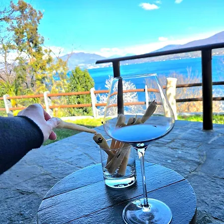 펜션 Mid Of Nature ' Bella Vista Maggiore Mit Traumhaften Seeblick, Terrasse Und Grossen Garten *