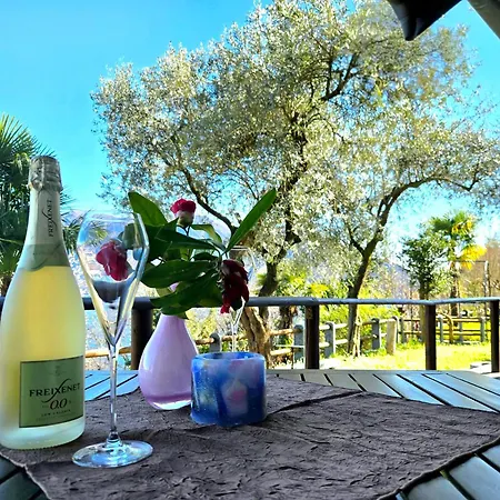 펜션 Mid Of Nature ' Bella Vista Maggiore Mit Traumhaften Seeblick, Terrasse Und Grossen Garten 기파