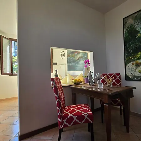 Mid Of Nature ' Bella Vista Maggiore Mit Traumhaften Seeblick, Terrasse Und Grossen Garten * 기파