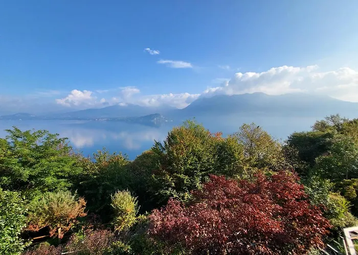 Dom wakacyjny Mid Of Nature ' Bella Vista Maggiore Mit Traumhaften Seeblick, Terrasse Und Grossen Garten Ghiffa
