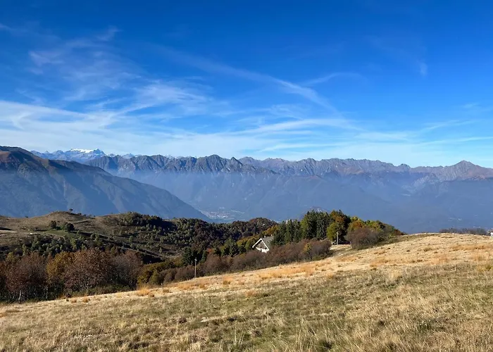 Dom wakacyjny Mid Of Nature ' Bella Vista Maggiore Mit Traumhaften Seeblick, Terrasse Und Grossen Garten Ghiffa