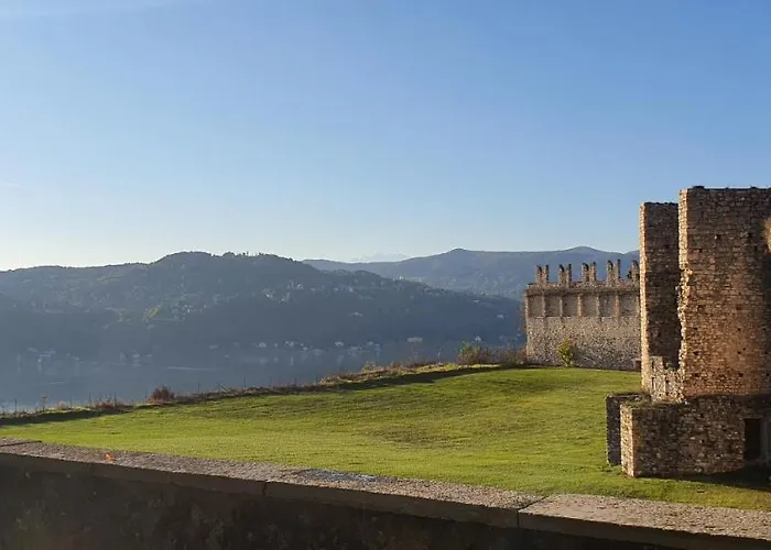 Mid Of Nature ' Bella Vista Maggiore Mit Traumhaften Seeblick, Terrasse Und Grossen Garten Dom wakacyjny