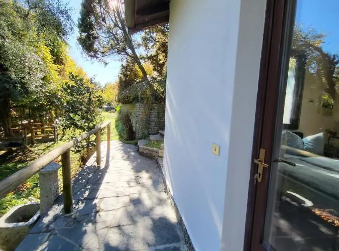 펜션 Mid Of Nature ' Bella Vista Maggiore Mit Traumhaften Seeblick, Terrasse Und Grossen Garten