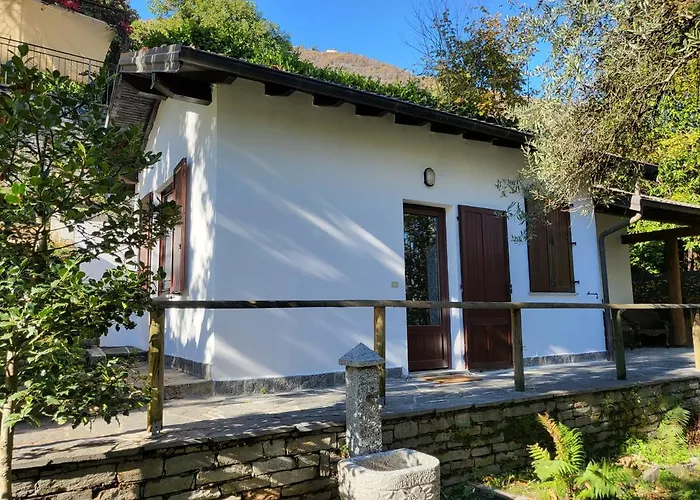 Dom wakacyjny Mid Of Nature ' Bella Vista Maggiore Mit Traumhaften Seeblick, Terrasse Und Grossen Garten