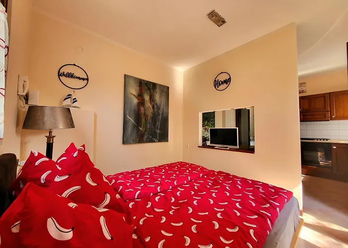 Mid Of Nature ' Bella Vista Maggiore Mit Traumhaften Seeblick, Terrasse Und Grossen Garten Dom wakacyjny *