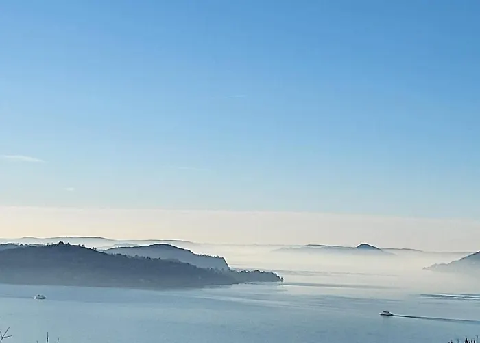 Mid Of Nature ' Bella Vista Maggiore Mit Traumhaften Seeblick, Terrasse Und Grossen Garten *