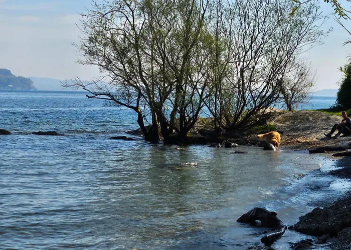 Mid Of Nature ' Bella Vista Maggiore Mit Traumhaften Seeblick, Terrasse Und Grossen Garten 펜션 기파